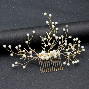 Elegant Gold Alloy Flower Hair Comb With Faux Artificial Pearl Rhinestone For Bride Wedding Party Women Headpiece Hair Jewelry