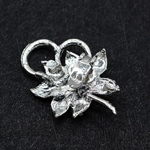 Silver flower shoe buckle with rhinestone maple design and metallic clip for bridal decor