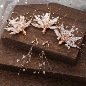 Ensemble de Pinces à Cheveux Feuille d'Erable Dorée et Clips d'Oreille à Pompon Strass Rouge Cristal Accessoires de Cheveux de Mariage pour Femme