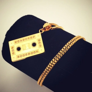 Collar de Colgante de Cassette Vintage Hiphop de Acero Inoxidable para Hombre Mujer Chapado en Oro Strass Joyería