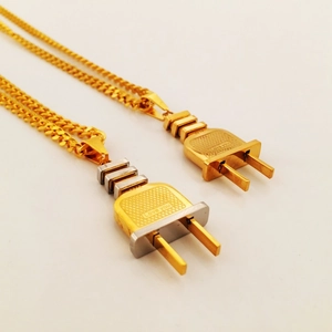 Collar con Colgante de Enchufe de Acero Inoxidable Hiphop Joyería de Estilo Industrial Creativo con Grabado Love You para Hombre