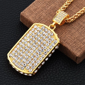 Collier Homme Hip Hop Plaque d'Identité Carrée en Alliage avec Strass Pendentif Rectangulaire Plaqué Or Bijoux Streetwear
