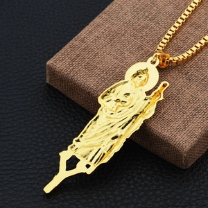 Collier Pendentif Religieux Saint Jude Thaddée en Alliage Plaqué Or Chaîne à Mailles Carrées 75cm Bijoux Hip Hop Homme Femme
