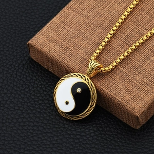 Vintage Stainless Steel Tai Chi Yin Yang Pendant Necklace Retro Enamel Round Disk Hip Hop Jewelry For Men Women