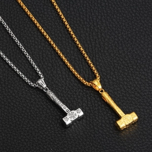 Μενταγιόν σφυρί Mjolnir hip hop σε χρυσό και ασήμι με περίπλοκα λουλουδάτα σχέδια χάραξης