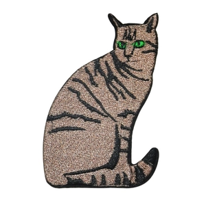Realistic brown tabby cat embroidered patch with green eyes for DIY clothing decoration