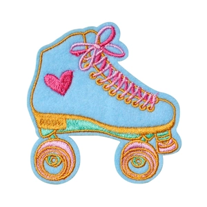 Cute retro roller skate embroidery patch with pink heart for DIY clothing and shoe accessories