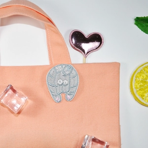 Cat embroidery patch on canvas bag with paw prints and aesthetic summer props decoration