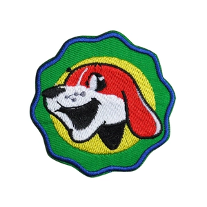 Detailed cartoon hound dog embroidery patch with colorful wavy edges for DIY clothing