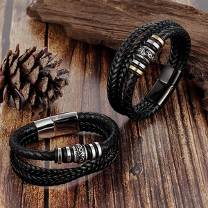 Détails de bracelets en cuir tressé multicouches avec fermoirs magnétiques métalliques