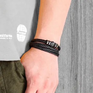 Bracelet multicouche en cuir tressé pour homme avec perles en métal style vintage punk