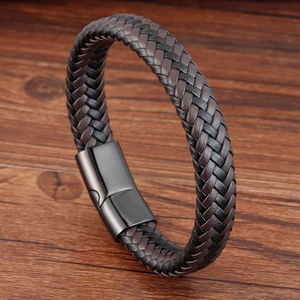 Bracelet tressé pour homme en cuir marron et noir avec fermoir magnétique en métal poli