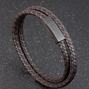 Bracelet double en cuir tressé pour homme avec fermoir en acier titane noir mat