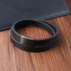 Bracelet double couche en cuir tressé noir pour homme avec fermoir magnétique noir mat