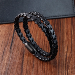 Bracelet minimaliste en cuir noir tressé double épaisseur avec fermoir magnétique mat
