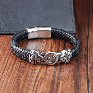 Bracelet pour homme en cuir tressé noir avec charme infini vintage et fermoir magnétique