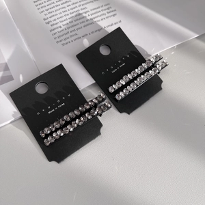 Sparkling crystal rhinestone barrette hair clips set in grey and white colors for women