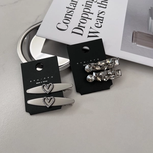 Barrettes à cheveux de style coréen avec strass, cœur et étoile sur carte de support
