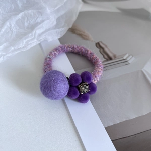 Chouchou Fleur en Peluche Violette pour Femmes Fait à la Main Corde à Cheveux en Tricot Ornée de Strass