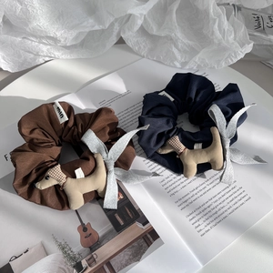 Ensemble de chouchous pour cheveux avec petits chiens de dessin animé et rubans