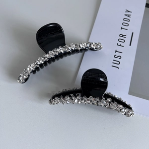 Eleganti mollette per capelli in acrilico nero con strass cechi lucidi per acconciature