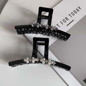 Minimalistische schwarze Haarklammer mit eleganten Perlen und Strass für Damen