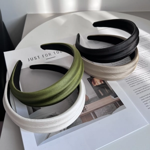 Retro thick pleated fabric headbands in white, olive green, black, and beige colors