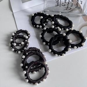 Élastiques à cheveux élégants en satin avec perles en noir et marron pour femmes