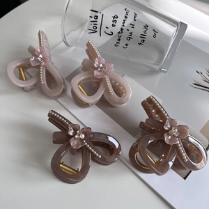 French Style Bow Hair Claw Clip For Women Faux Artificial Pearl Rhinestone Flower Resin Hair Clip Elegant Hair Accessories