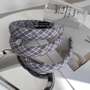 Three-piece set of plaid sponge headbands with metal B-letter decor and handmade tags