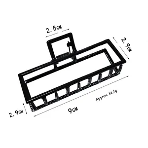 Détails d'une pince à cheveux en métal noir de 9cm avec design géométrique et dimensions