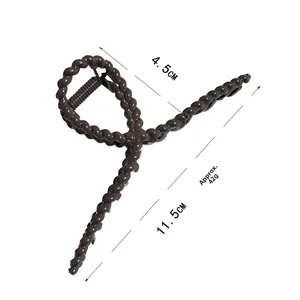 Détail d'une grande pince à cheveux marron foncé de 11,5 cm avec mesures de dimensions