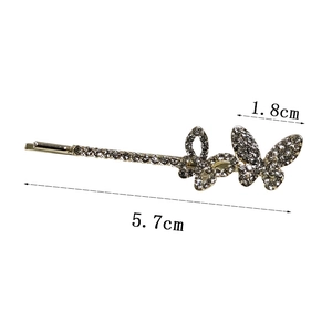 Detailansicht der Schmetterling-Haarklammer mit Maßen 5.7cm Länge und 1.8cm Breite