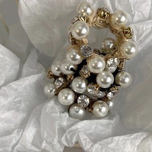Elegant pearl and rhinestone hair tie set with elastic band for minimalist ponytail styles