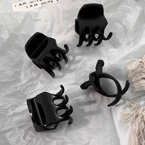Minimalist Black Small Hair Claw Clip For Women High Ponytail Fixer Matte Glossy Plastic Hair Jaw Clip Styling Accessories