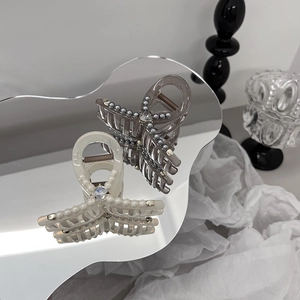 Eleganter Kunstperle Strass Haarklammer Für Damen Raffinierter Acetat Harz Shark Clip Hinterkopf Haarschmuck Schmuck