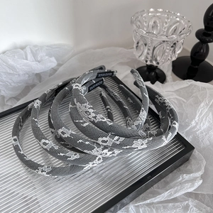 Handmade vintage floral lace headband set with sponge padding and elegant white embroidery