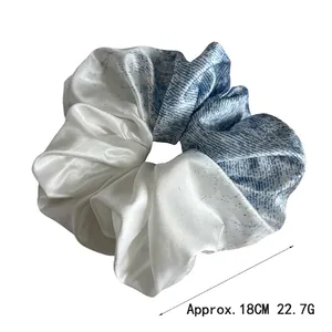 Chouchou géant en satin bleu et blanc, environ 18cm de diamètre et poids de 22,7g