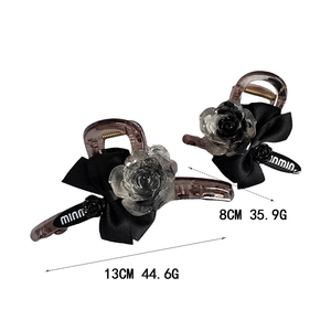 Pinces à cheveux minimalistes à fleurs roses noires avec nœuds en deux tailles