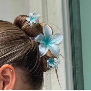 Lot de 3 pinces à cheveux Plumeria dégradé bleu pour coiffure élégante de style plage