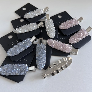 Elegant crystal duckbill hair clips with sparkling multicolor stones for women's hairstyle