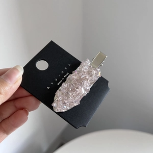 Detail of Korean light pink crystal duckbill hair clip on original paper card