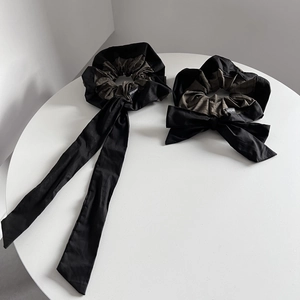 Minimalist black and coffee plaid bow scrunchies set with long ribbons for women