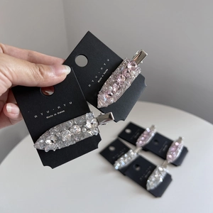 Pince à Cheveux Coréenne en Strass et Künstliche Perles Pince à Bec de Canard Sans Trace Épingle à Cheveux pour Femmes Accessoires