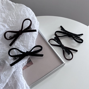 Eleganti fermagli per capelli con fiocchi di velluto e strass in nero e marrone scuro