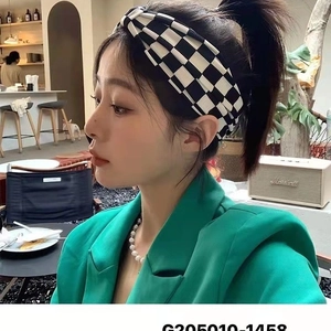 Koreanischer Stil Schwarz Weiß Schachbrett Gestricktes Stirnband Kreuzknoten Breites Haarband Für Damen Tägliche Mode Haarschmuck
