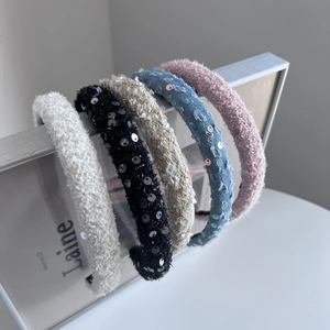 Five-piece set of sequined tweed sponge headbands in black, white, blue and pink