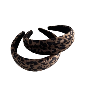 Fashionable leopard print sponge headband in suede for high cranial top volume styling