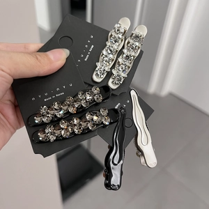 Sparkling crystal hair clip set with rhinestone barrettes and minimalist claw clips