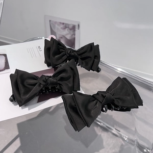 Elegante pinza per capelli in raso nero con fiocco per acconciature quotidiane da donna